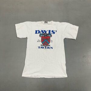 Vintage 1991 Davis' Tavern (Essex, England) Single Stitch Shirt * Men's M